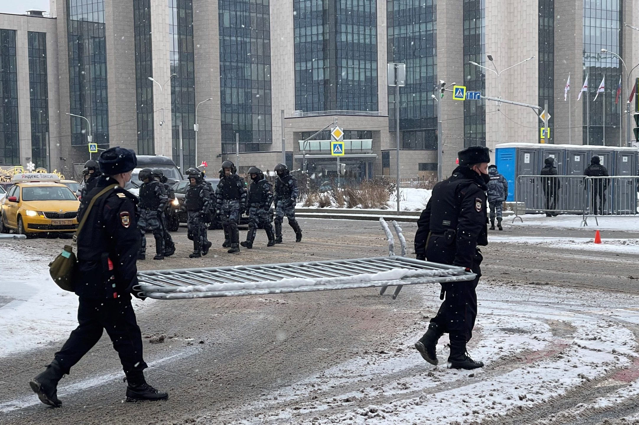 Մոսկվայում ձեռնարկվել են անվտանգության աննախադեպ միջոցառումներ․ Նալավնիի կողմնակիցները ցույցի են նախապատրաստվում