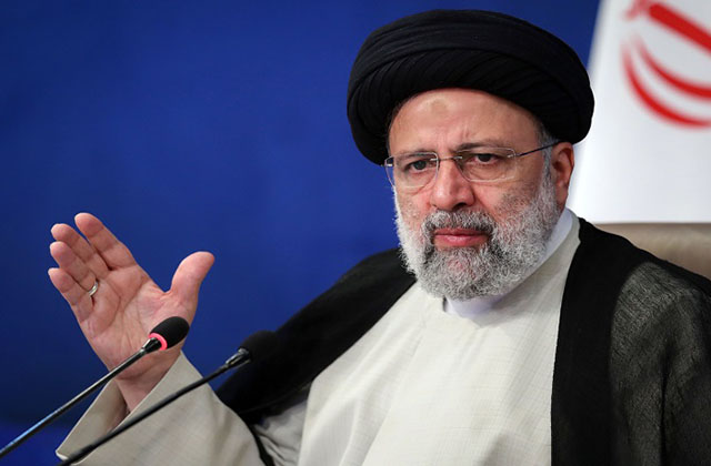  Раиси: Введение санкций против Ирана не приведет ни к чему