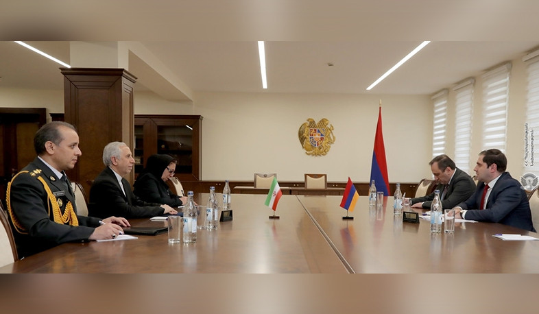 Պապիկյանն Իրանի դեսպանին ներկայացրել է իրադրությունը հայ-ադրբեջանական սահմանագոտում և Արցախում