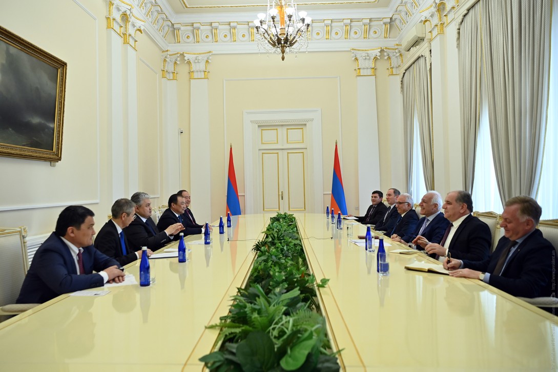 Խաչատուրյանն ու Ղազախստանի ԱԳ նախարարը քննարկել են տարածաշրջանային զարգացումները