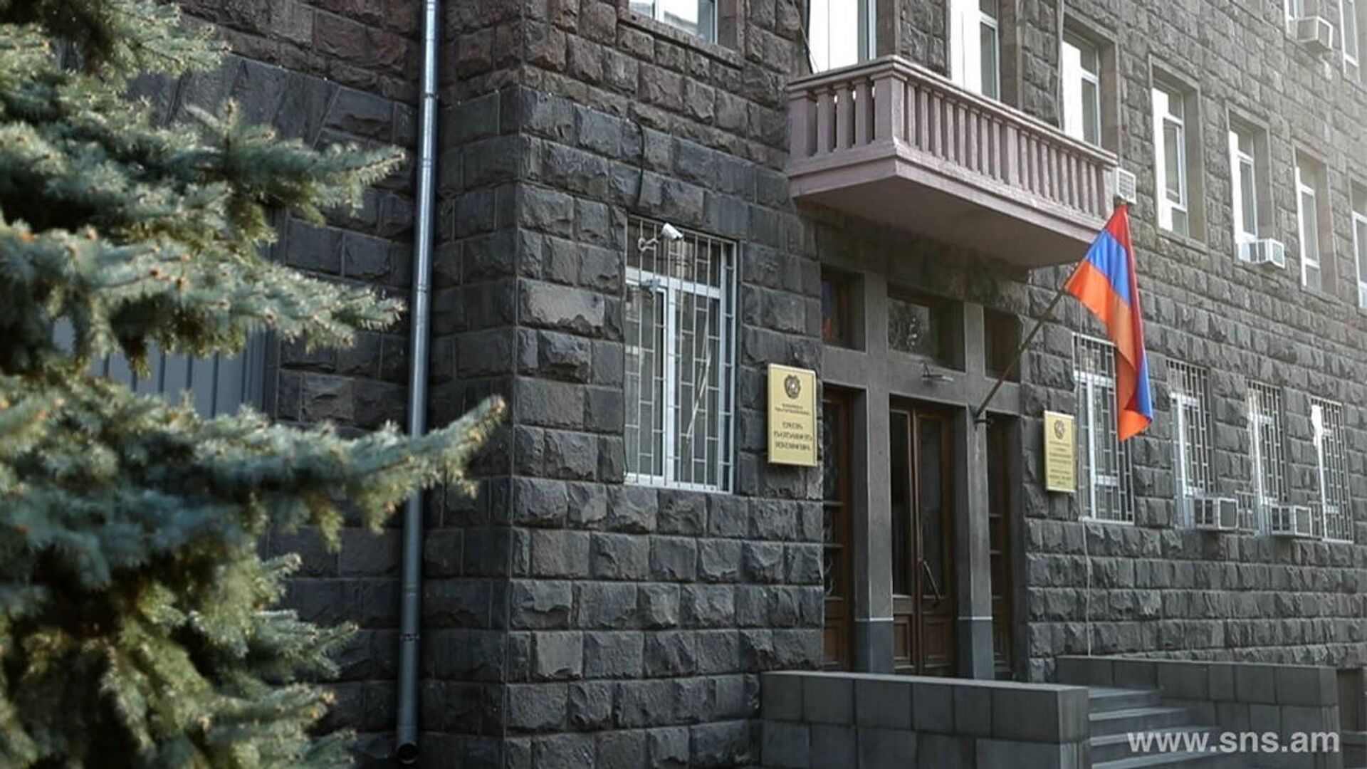 Կոչ ենք անում մեր քաղաքացիներին չտրվել սադրիչ գործողությունների, դրսևորել բացառապես օրինապաշտ վարքագիծ․ ԱԱԾ