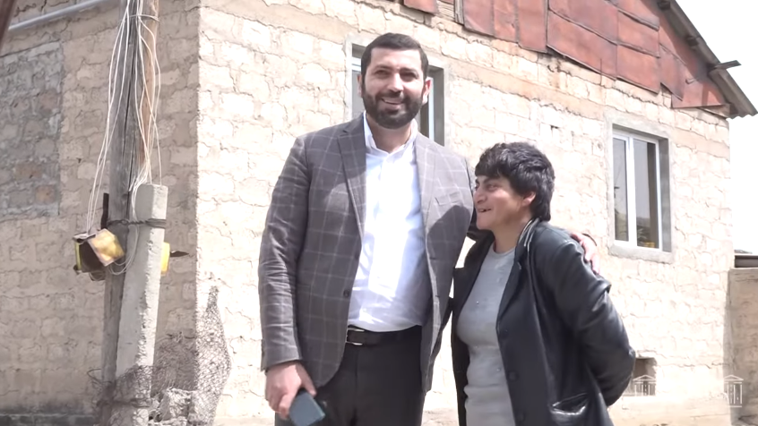 Ռուստամ Բաքոյանն այցելել է Նորաշեն, ծանոթացել բնակիչներին հուզող հարցերին (տեսանյութ)