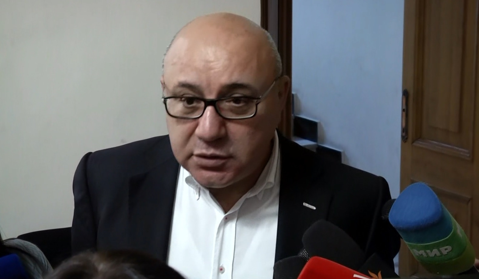Գուրգեն Արսենյանի՝ ՌԴ-ում դեսպան լինելու ագրեմանի հաստատման կամ չհաստատման գործընթացը գաղտնի է. ԱԳՆ գլխավոր քարտուղար