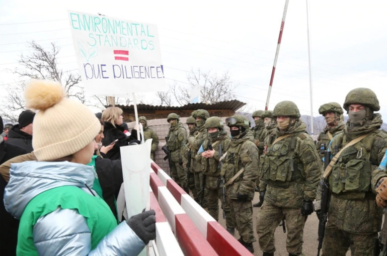Ադրբեջանցի «էկոլոգները» Լաչինի միջանցքը փակել են նույնիսկ ՌԴ խաղաղապահների համար (տեսանյութ)