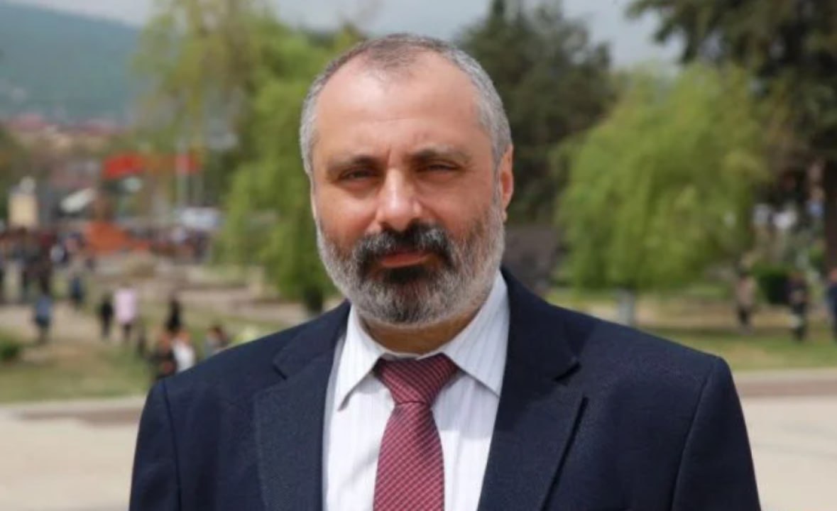 Արցախի նախկին արտգործնախարար Դավիթ Բաբայանը այսօր Ստեփանակերտից մեկնել Շուշի՝ հետաքննության մասնակցելու համար