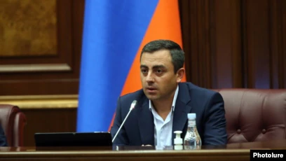 Մեկին չեն ընտրում, մյուսին չեն թողնում նիստ վարի․ «Հրապարակ»