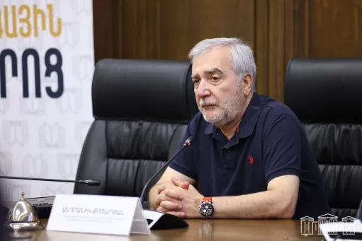 Անդրանիկ Քոչարյանն աշակերտներին է ներկայացրել ՀՀ պաշտպանության եւ անվտանգության հիմնախնդիրներն ու առաջնահերթությունները