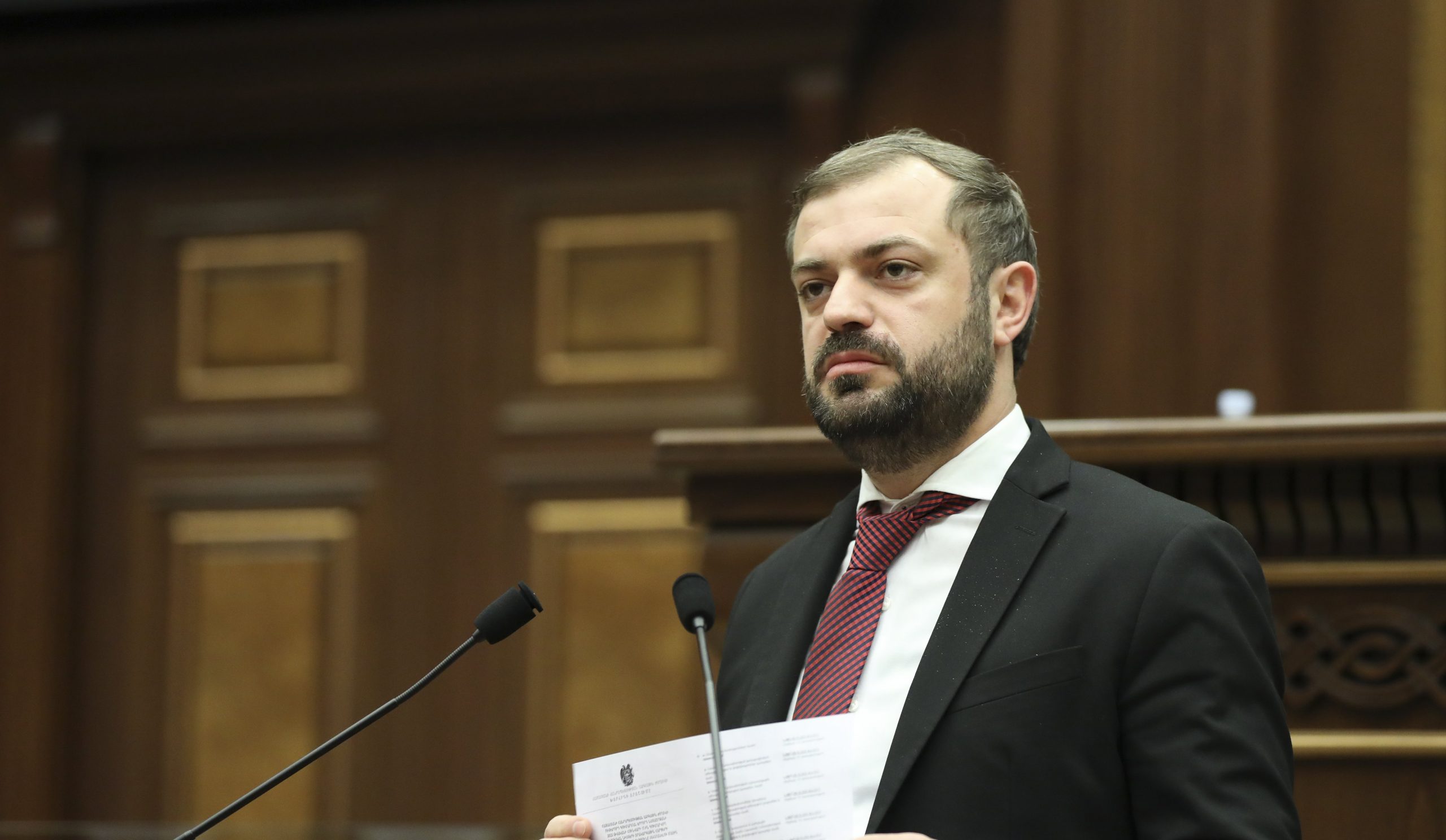 Ես սխալ չունեմ, Էկոնոմիկան էլ շատ լավ վիճակում է. Պապոյան