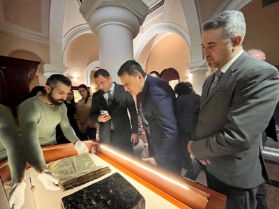 Վրաստանի կրթության, գիտության և երիտասարդության նախարարը  Մատենադարանում ծանոթացել է հայկական ձեռագրերին