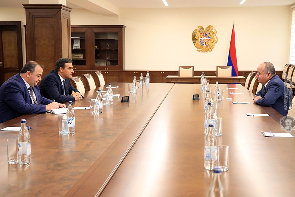Պաշտպանության նախարարը և ՄԻՊ-ը քննարկել են 44-օրյա պատերազմին և հետպատերազմյան սահմանային լարվածությանը վերաբերող հարցեր