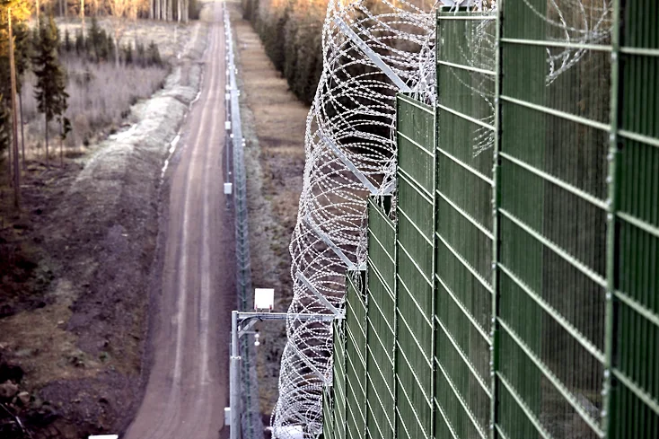 МВД Финляндии хочет закрыть пункты пересечения границы с Россией