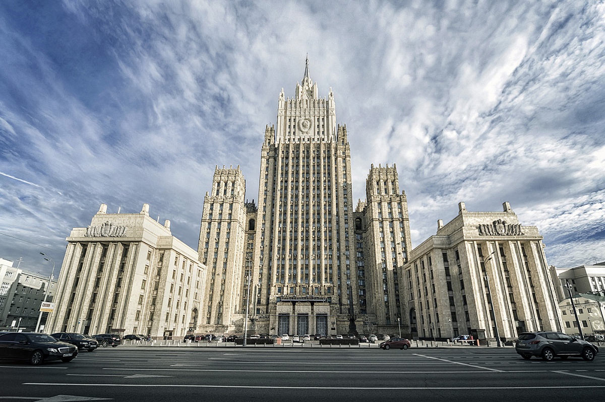 МИД РФ жестко отреагировал на заявления главы парламента Армении о "плане Лаврова"