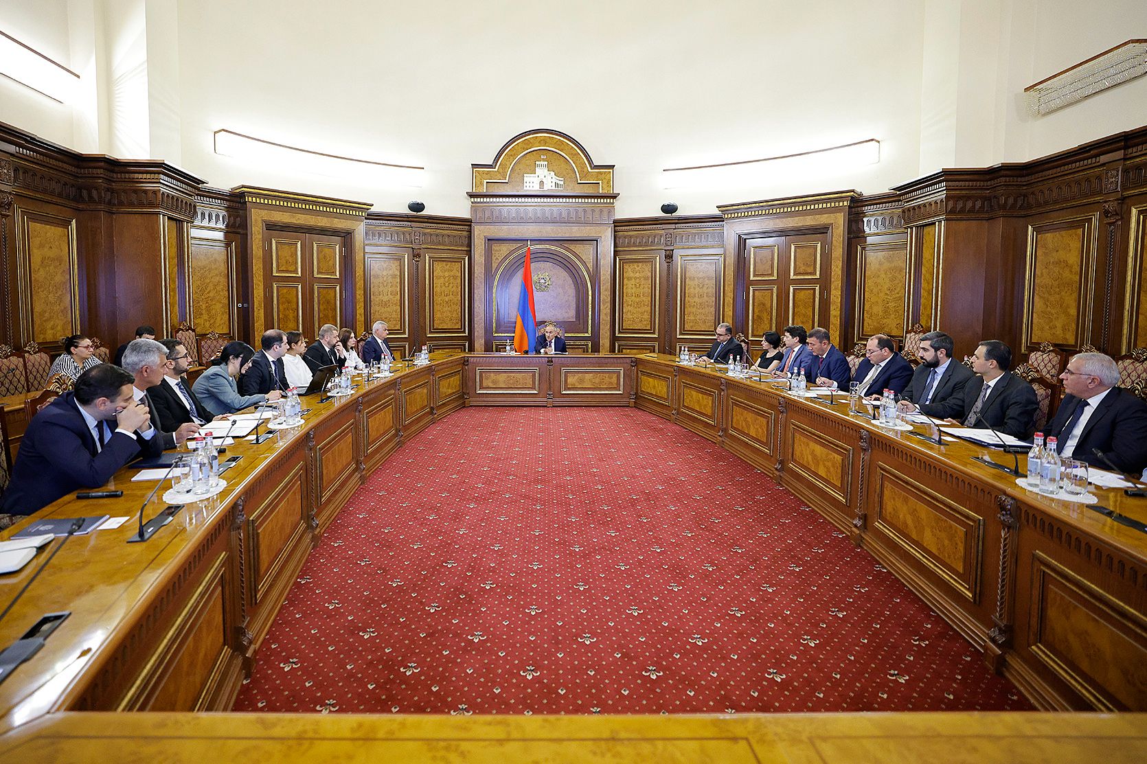 Փաշինյանի գլխավորությամբ քննարկվել  է ֆիզիկական անձանց եկամուտների հայտարարագրման ընթացքը