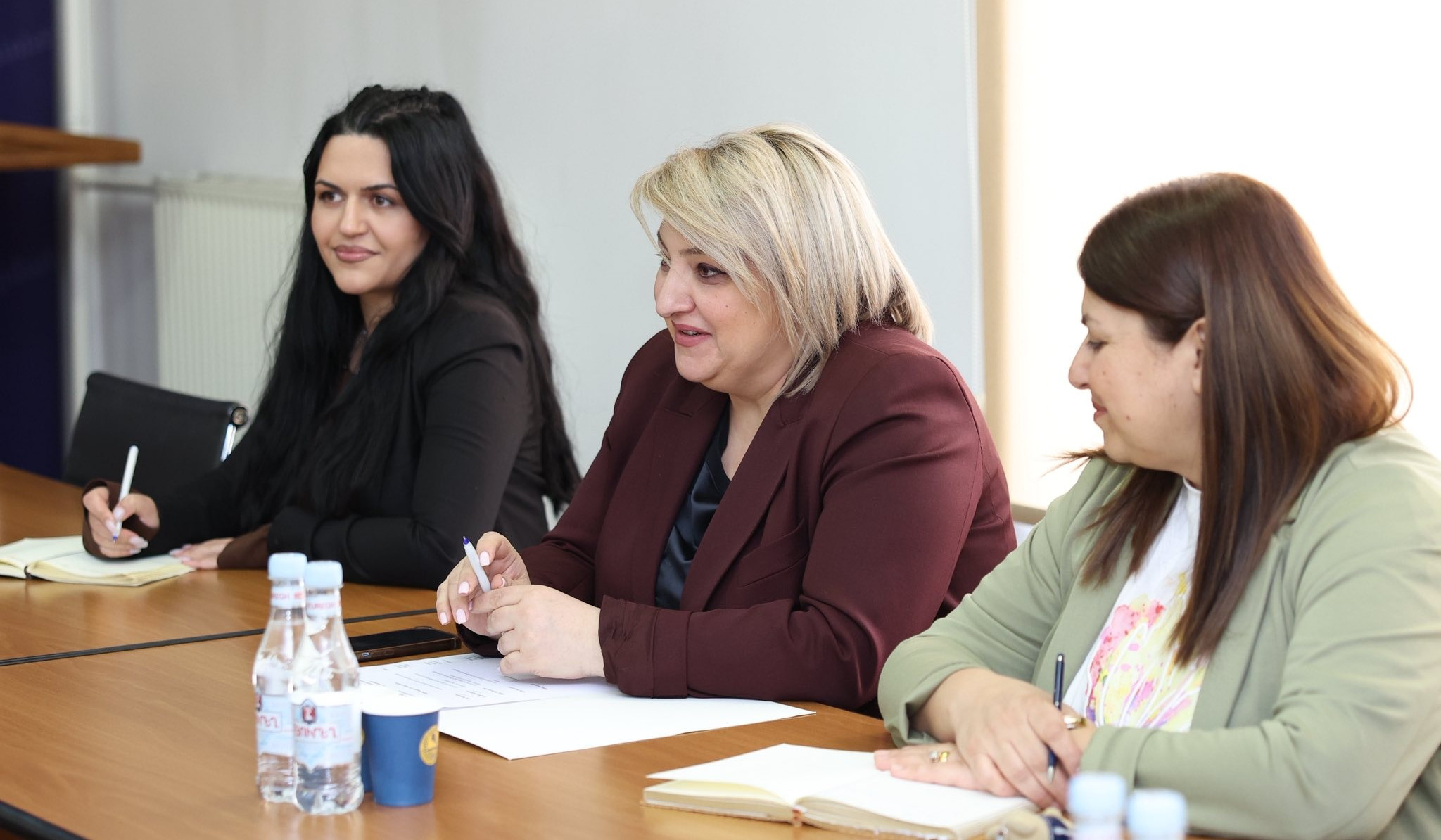 ՏԿԵՆ տեղակալն ու ԱԶԲ գլխավոր տնօրենն անդրադարձել են մի շարք ճանապարհաշինական առաջնահերթ ծրագրերի