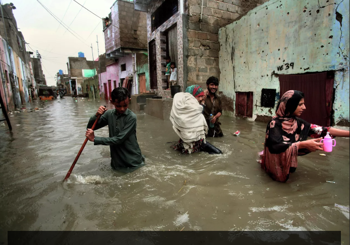 Պակիստանում ջրհեղեղների հետևանքով զոհվել է ավելի քան 180 մարդ