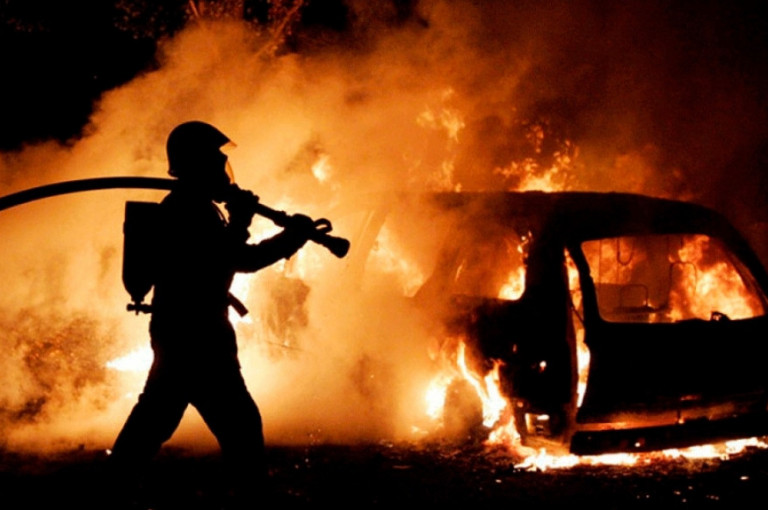 Բալահովիտ գյուղում այրվել են ավտոմեքենայի սրահը և բեռնախցիկը, վարորդը տեղափոխվել է հիվանդանոց