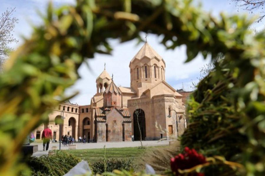 Ծաղկազարդը հռչակվել է Մանուկների օրհնության օր. վաղը եկեղեցիներում կկատարվի Մանուկների օրհնության կարգ