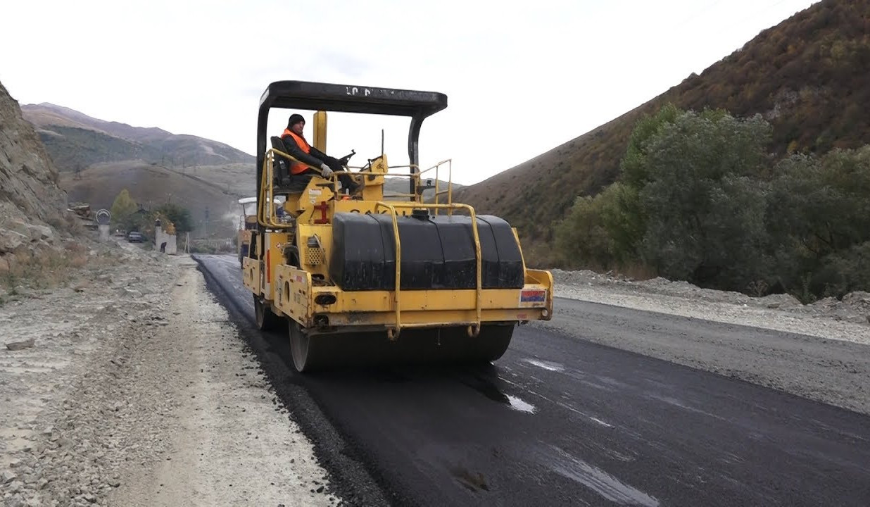 Կապահովվի կլաստերային դպրոցներ տանող ճանապարհների հիմնանորոգման աշխատանքների իրականացումը