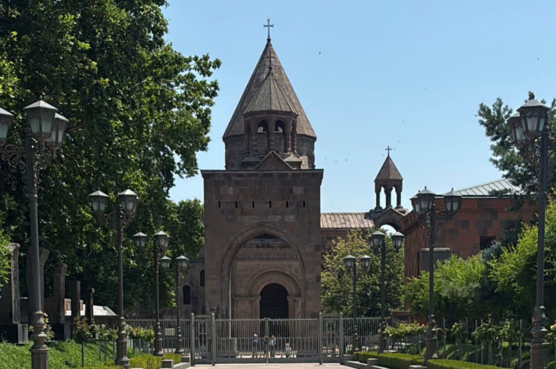 Կառավարության հրապարակած, այսպես կոչված, զեկույցը հակասահմանադրական է և հակականոնական․ Մայր Աթոռ