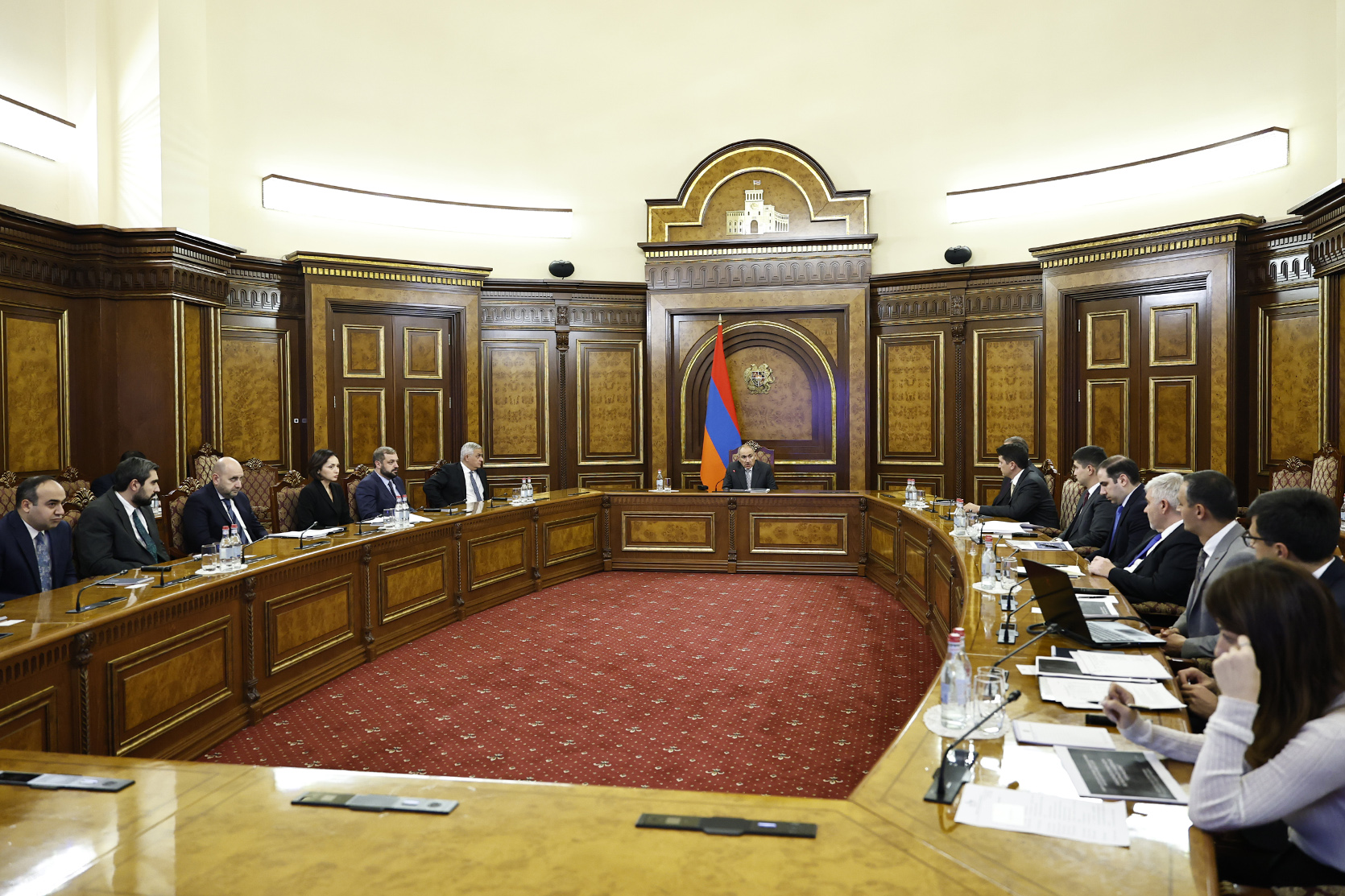 Վարչապետի գլխավորությամբ քննարկվել են  հարկային քաղաքականությանն առնչվող հայեցակարգային հարցեր