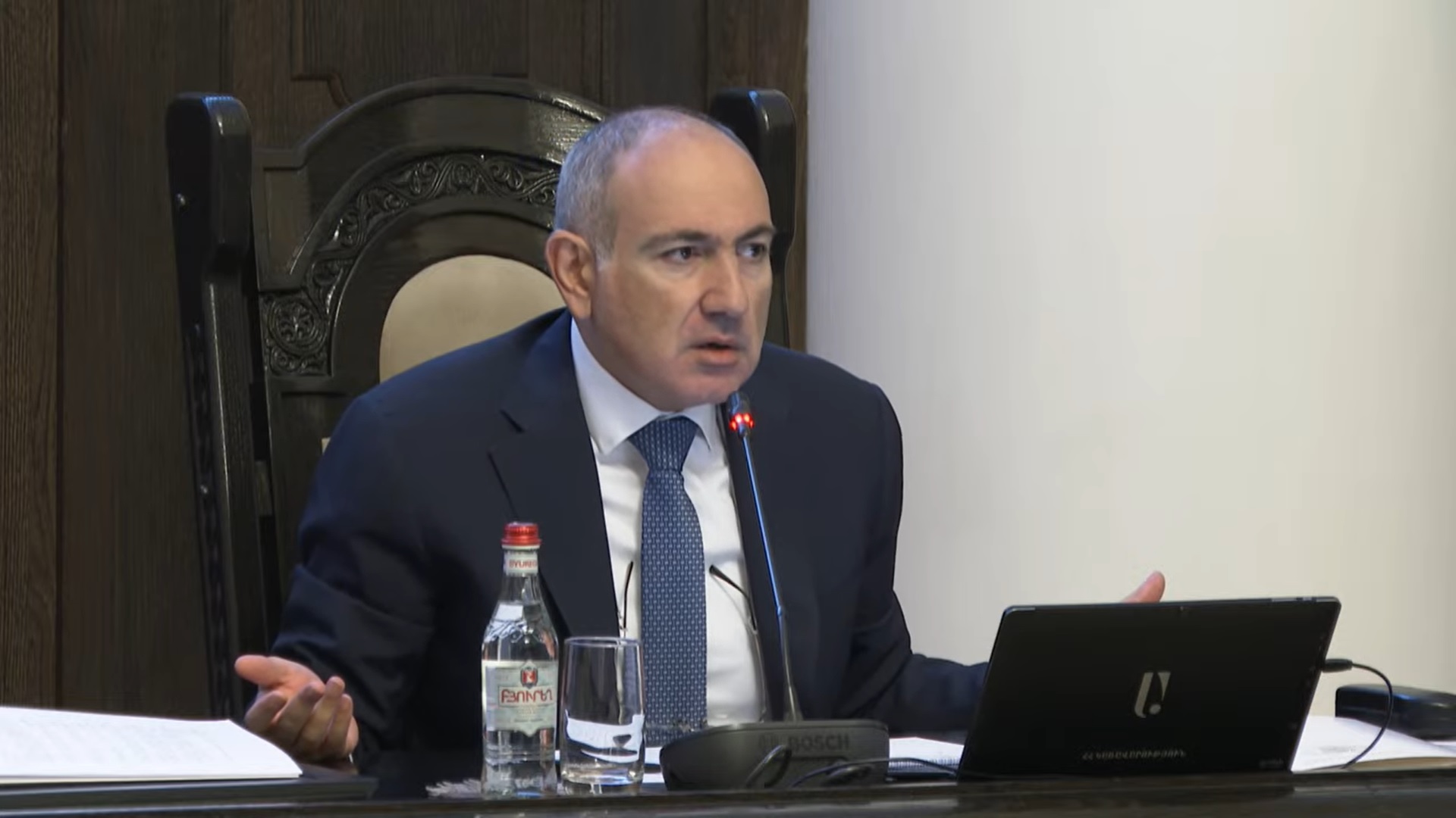 Ես նախորդ անգամ Օսկանյանի անունը չտվեցի, բայց էլ տենց չի լինելու, արդեն անուններ եմ տալու. Փաշինյան