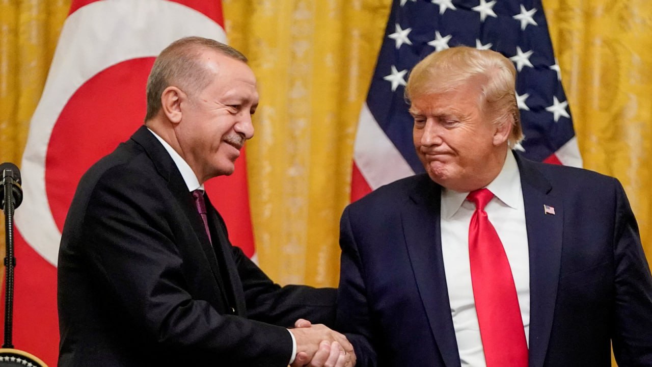 Эрдоган обсудил по телефону с Трампом ситуацию в Украине, Сирии и закупку истребителей F-16
