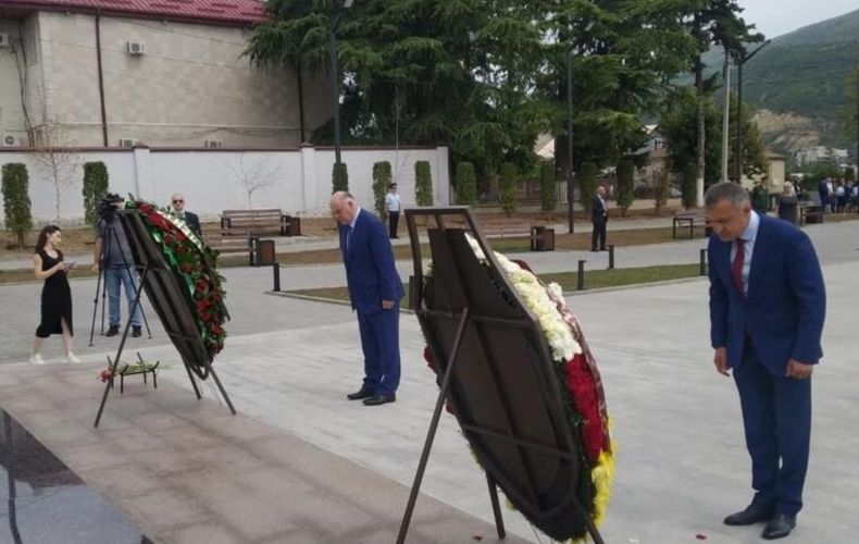Վրաստանը հարգանքի տուրք է մատուցում ռուս-վրացական 2008 թվականի պատերազմի զոհերի հիշատակին