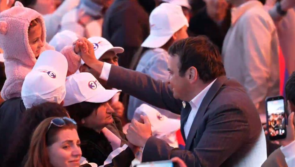 «Ուժեղ Հայաստան» դաշինքը շարունակում է քարոզարշավը Գյումրիում (ուղիղ)