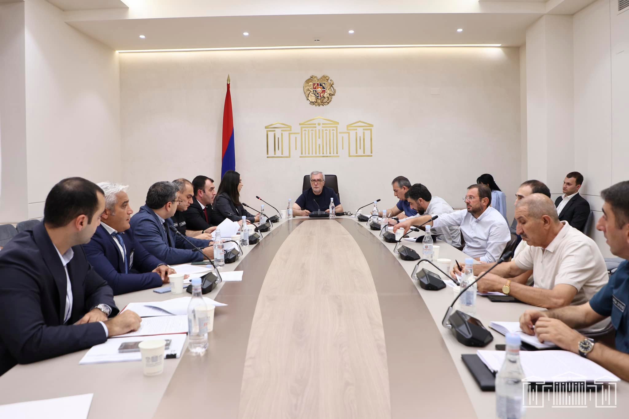 ԱԺ պաշտպանության և անվտանգության հարցերի մշտական հանձնաժողովում տեղի է ունեցել աշխատանքային քննարկում. ՆԳ փոխնախարարը ներկայացրել է օրենսդրական նախագծեր