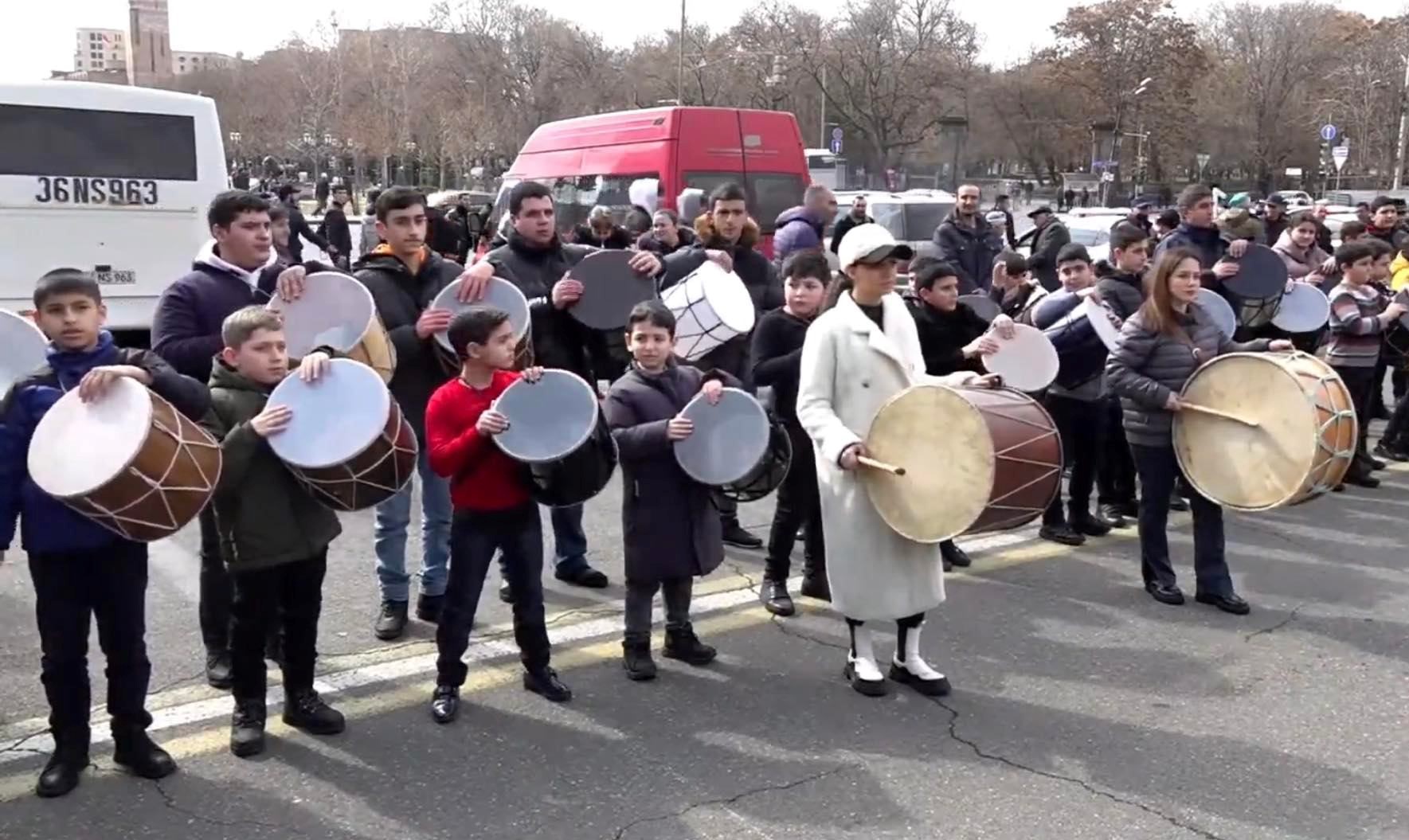 Акция в поддержку России в Ереване 